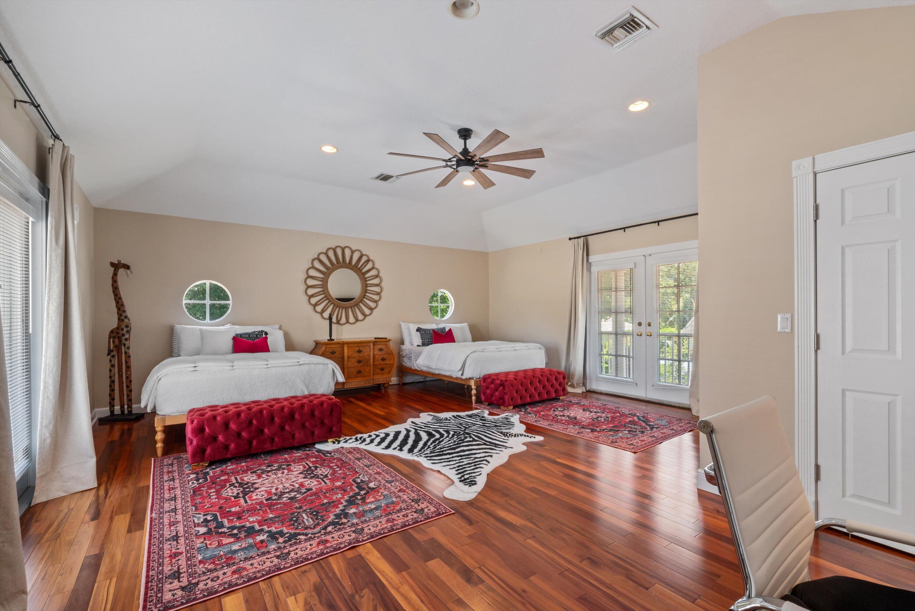 PRESIDENT COUNTRY CLUB PL 4 - Residential