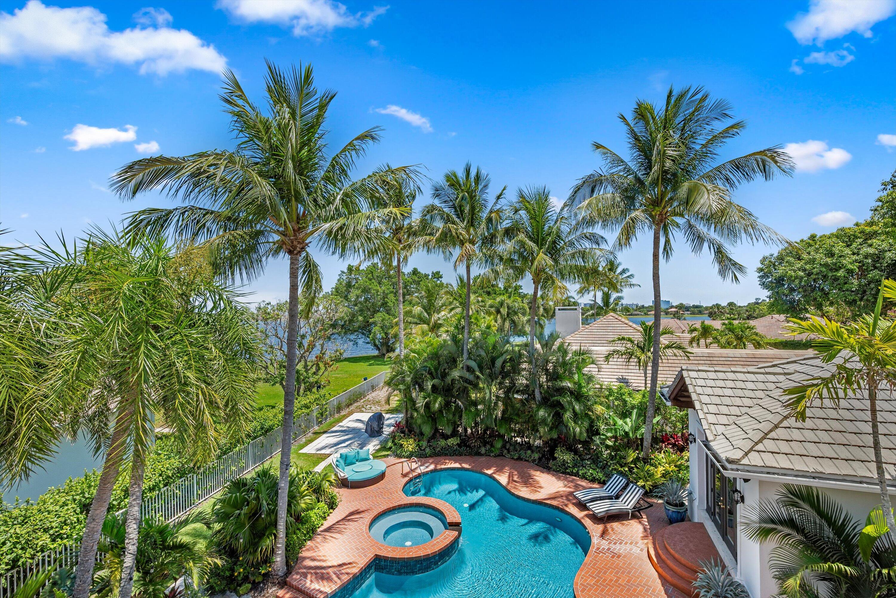 PRESIDENT COUNTRY CLUB PL 4 - Residential