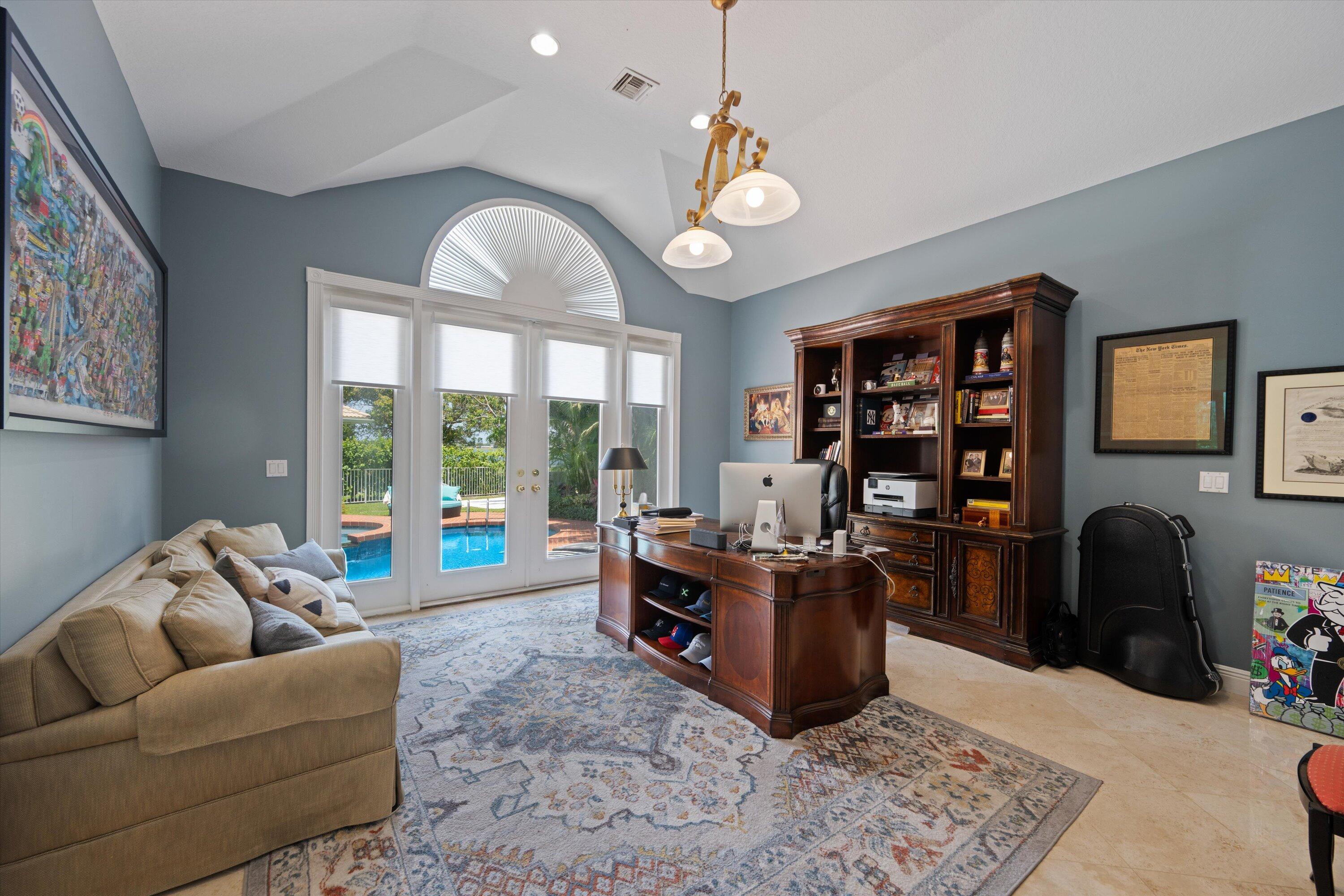 PRESIDENT COUNTRY CLUB PL 4 - Residential