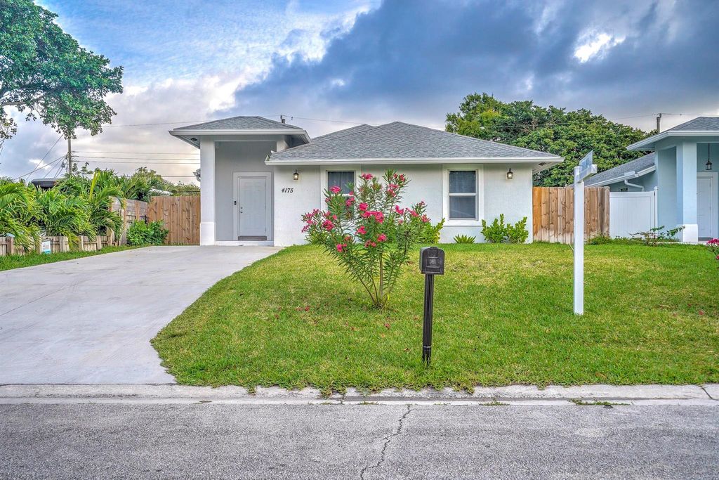 Photo of 4175 Pot O Gold Street, West Palm Beach, FL 33406 (MLS # R10966913)