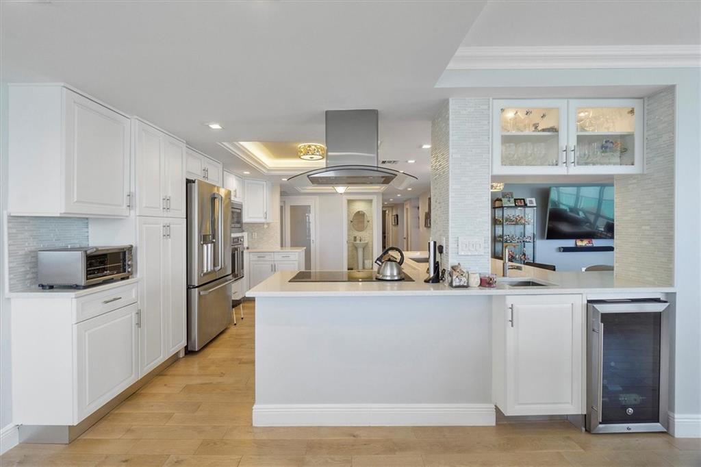 SOUTHPOINT - Residential