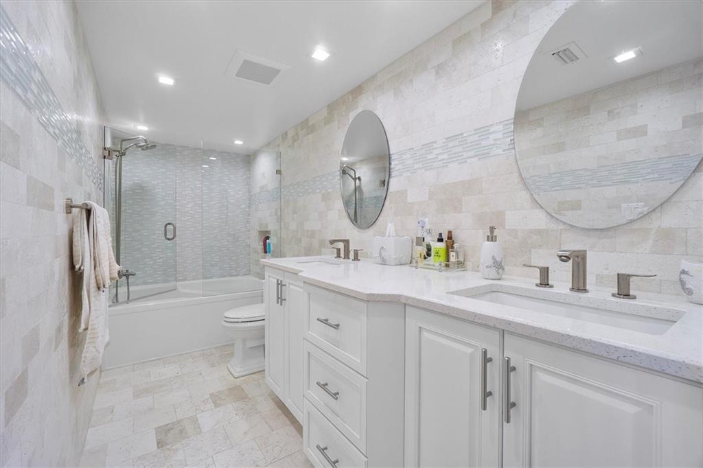 SOUTHPOINT - Residential