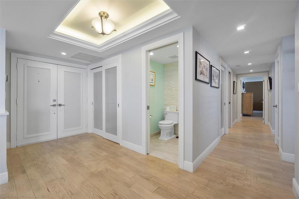 SOUTHPOINT - Residential