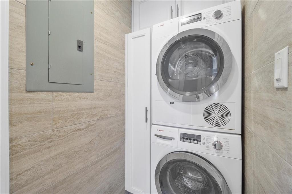 SOUTHPOINT - Residential