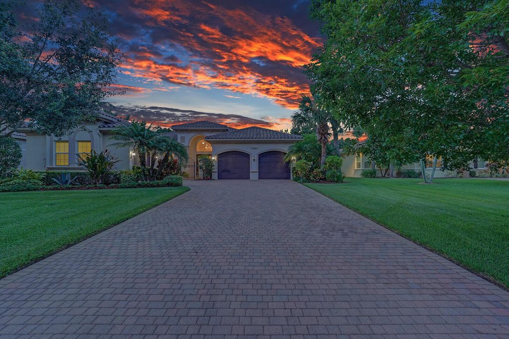 Photo of 7984 Arbor Crest Way, Palm Beach Gardens, FL 33412 (MLS # R11005742)