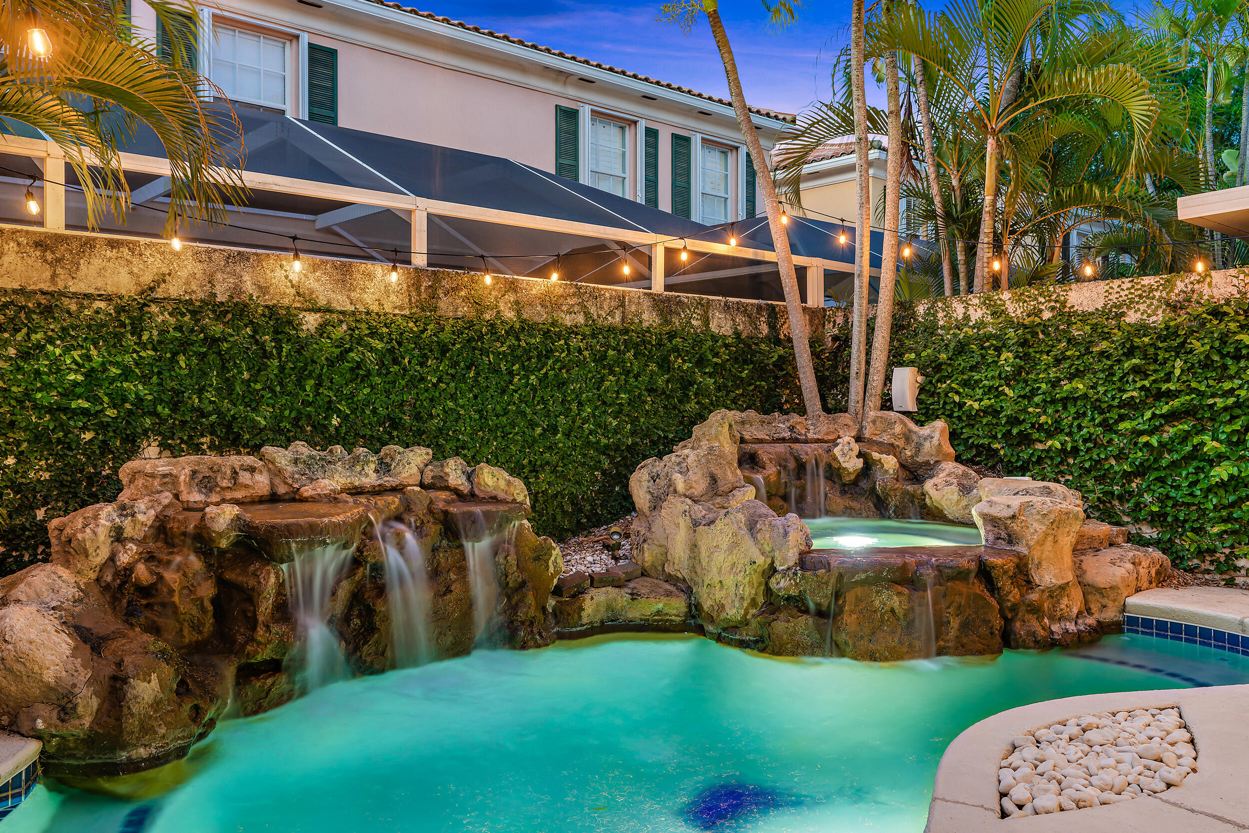 TEQUESTA OAKS - Residential Lease