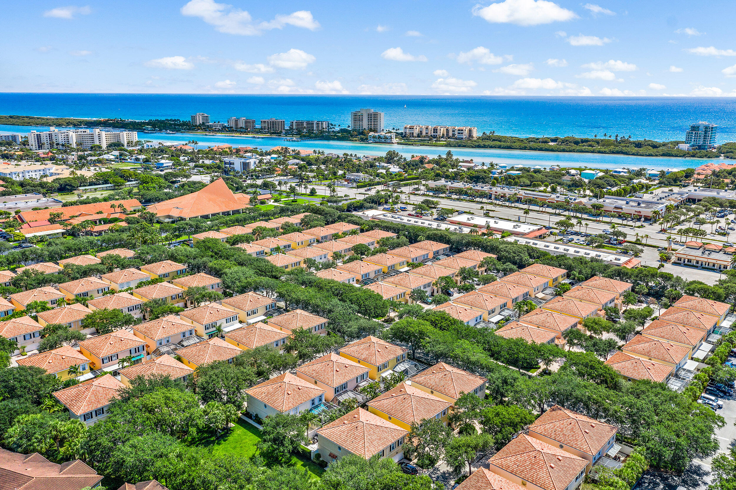 TEQUESTA OAKS - Residential Lease