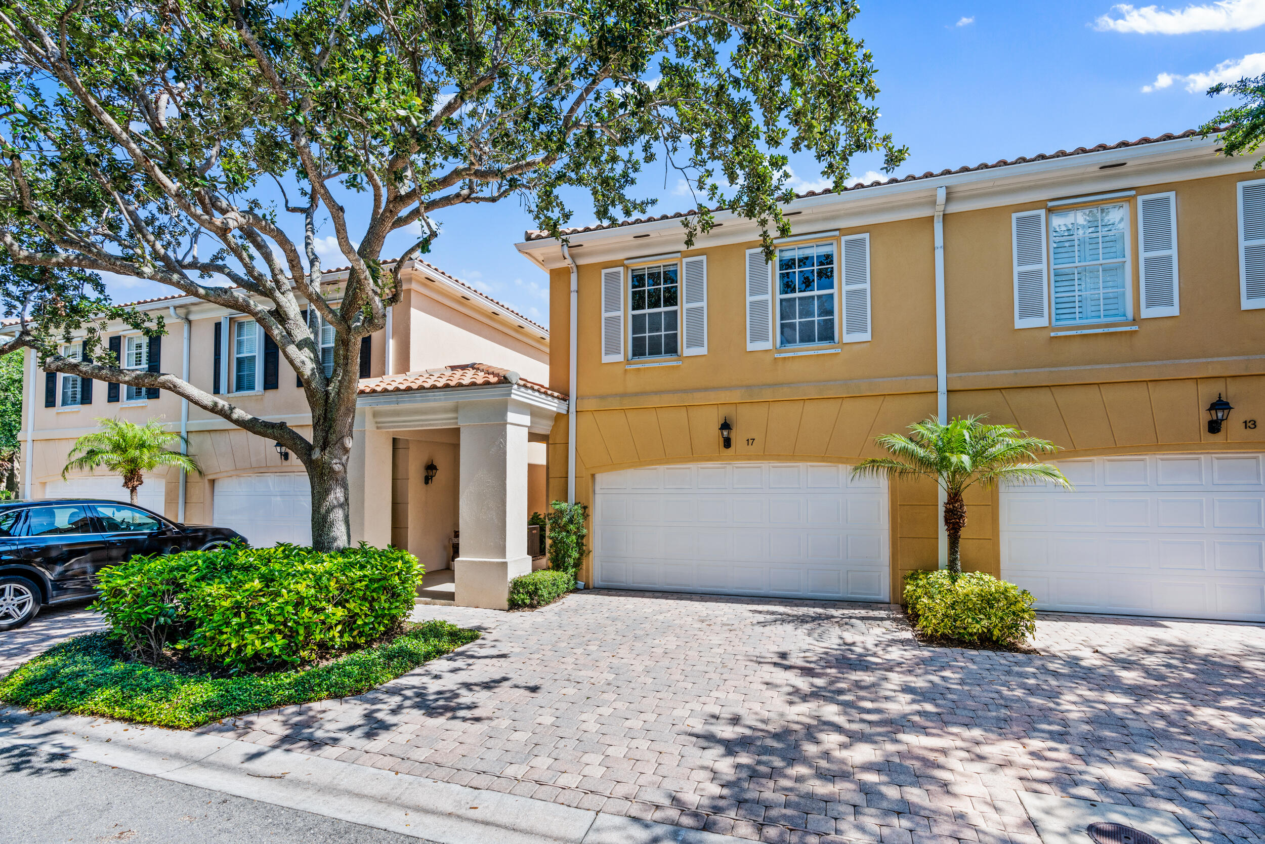 TEQUESTA OAKS - Residential Lease