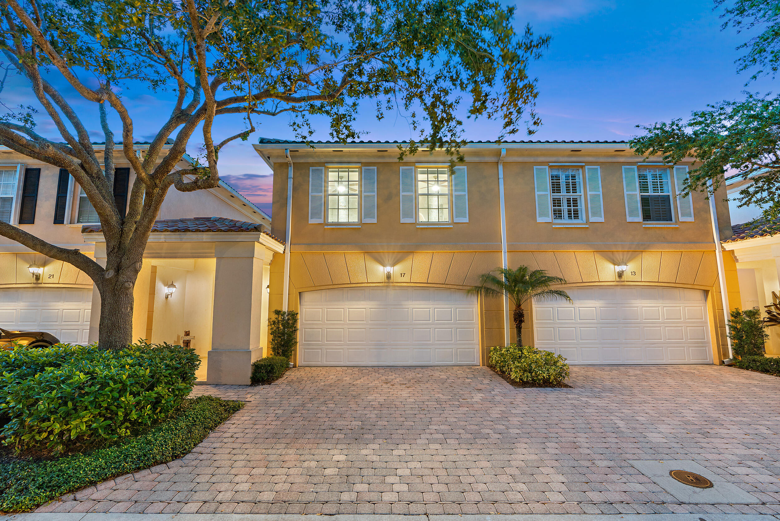 TEQUESTA OAKS - Residential Lease