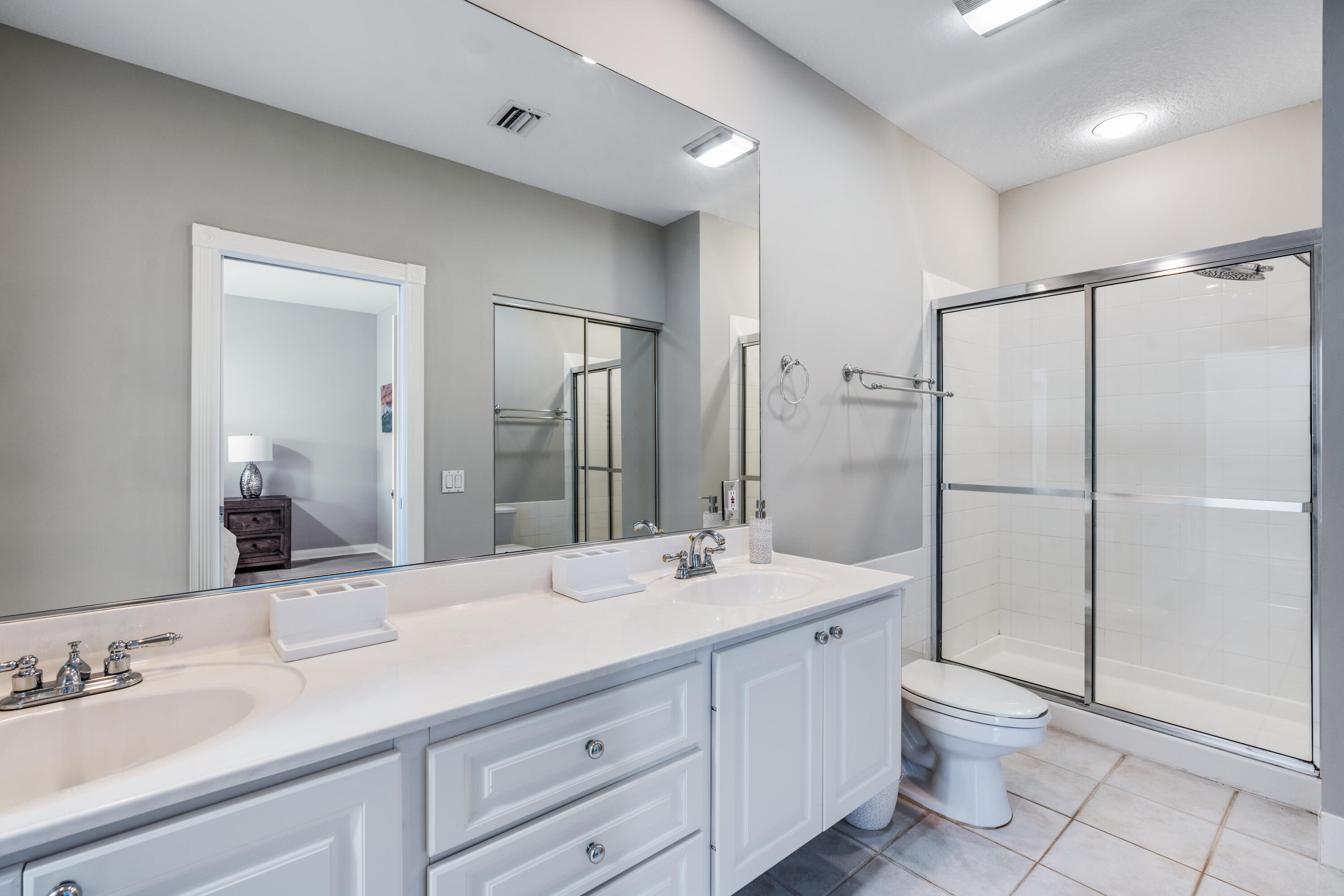 TEQUESTA OAKS - Residential Lease