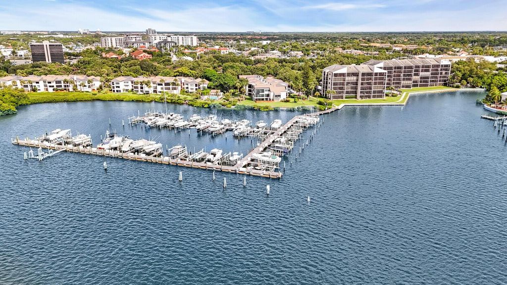 Photo of 11370 Twelve Oaks Way #514, North Palm Beach, FL 33408 (MLS # R11104846)