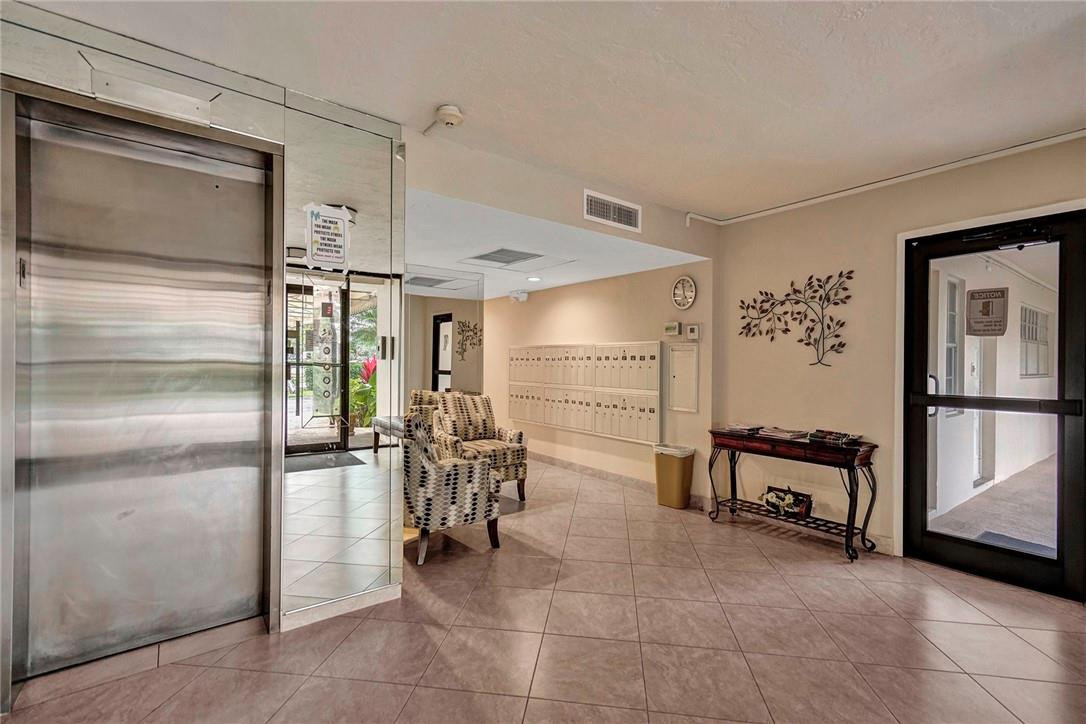 NO 34 PALM-AIRE COUNTRY CLUB - Residential Lease