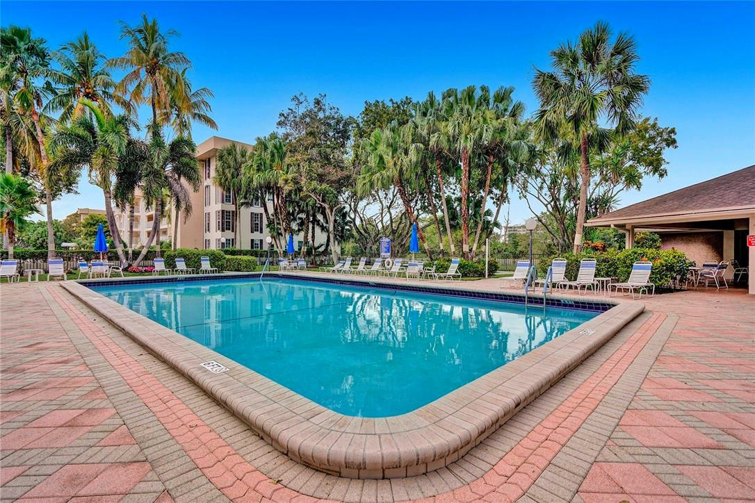 NO 34 PALM-AIRE COUNTRY CLUB - Residential Lease