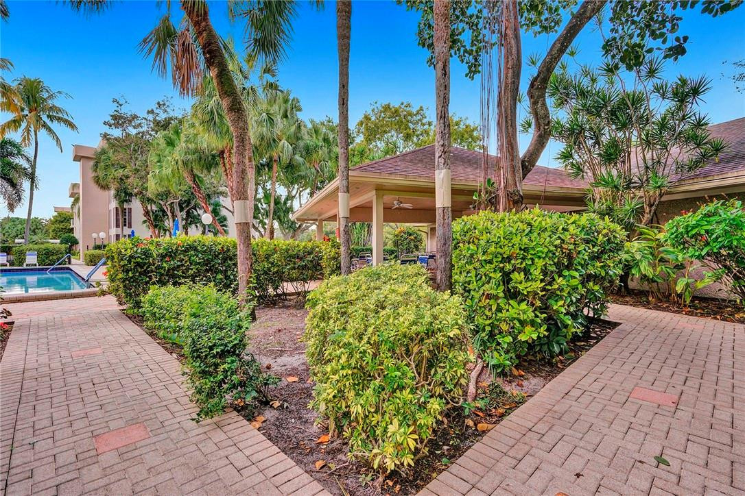 NO 34 PALM-AIRE COUNTRY CLUB - Residential Lease
