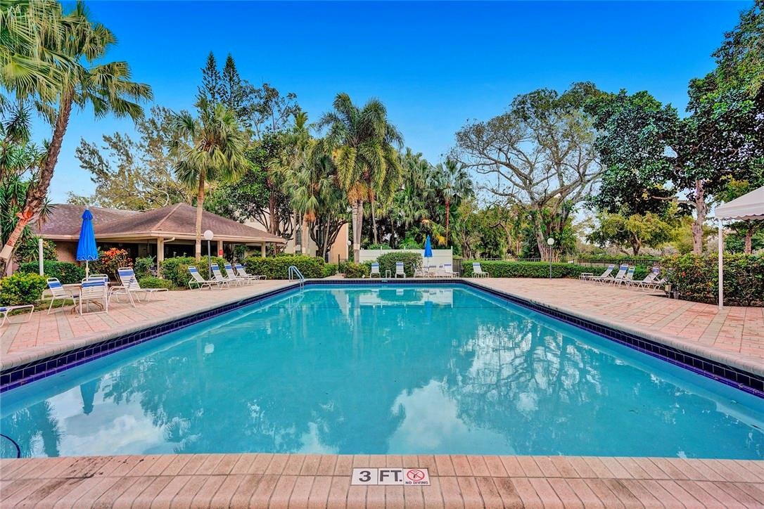 NO 34 PALM-AIRE COUNTRY CLUB - Residential Lease