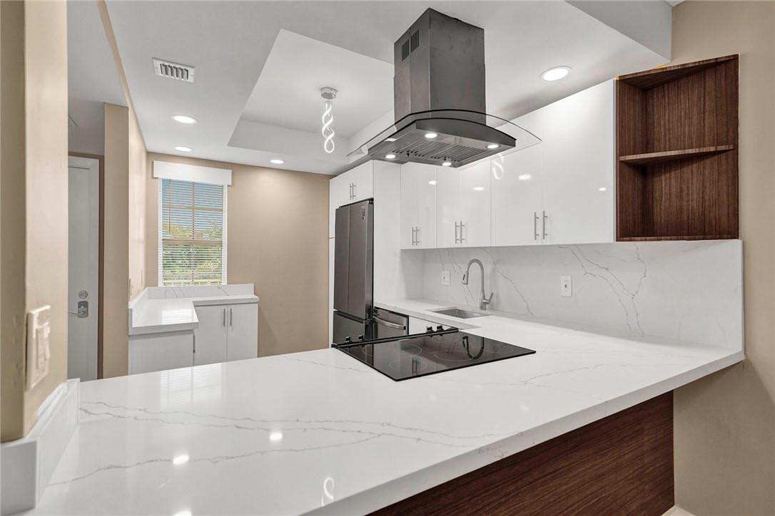 NO 34 PALM-AIRE COUNTRY CLUB - Residential Lease