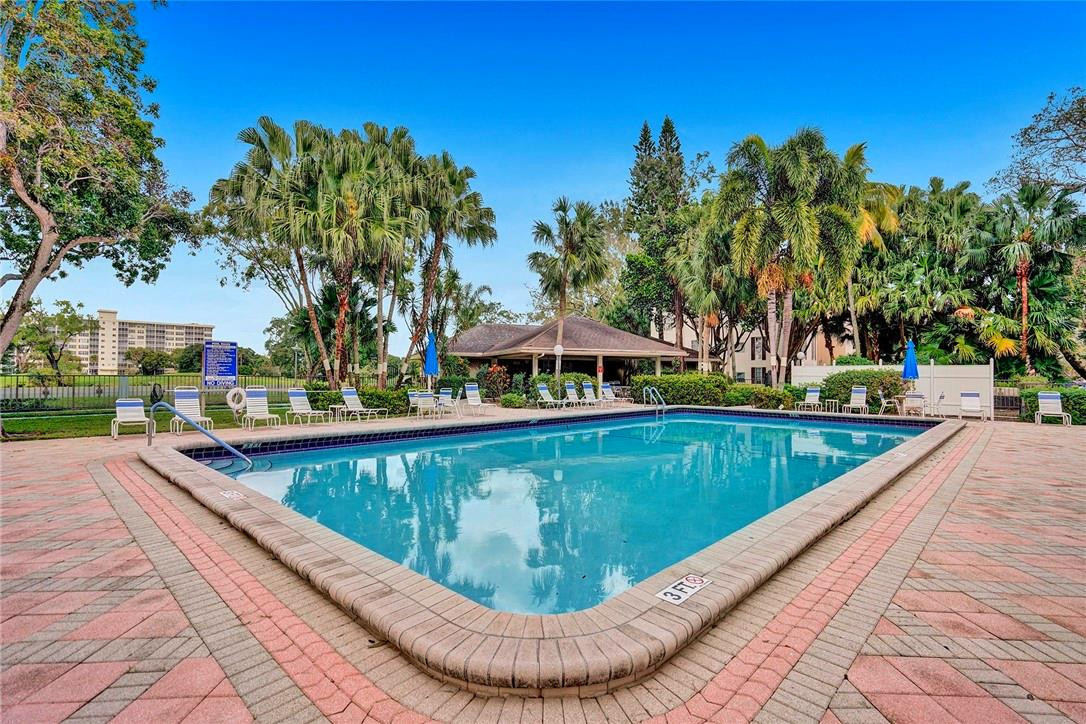 NO 34 PALM-AIRE COUNTRY CLUB - Residential Lease