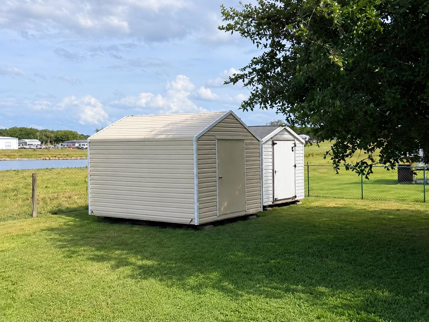 LAKE RIDGE ESTATES S/D - Residential
