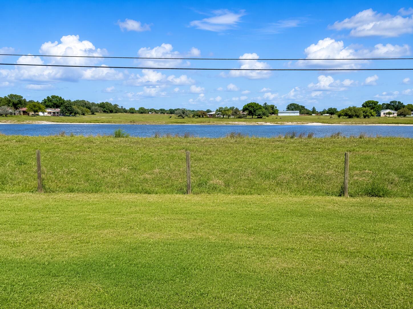 LAKE RIDGE ESTATES S/D - Residential