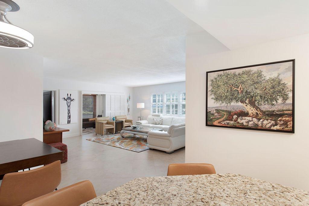 DELHAVEN CONDO - Residential Lease