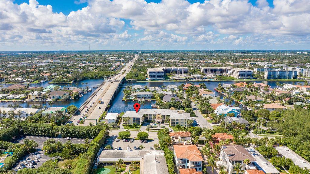 DELHAVEN CONDO - Residential Lease