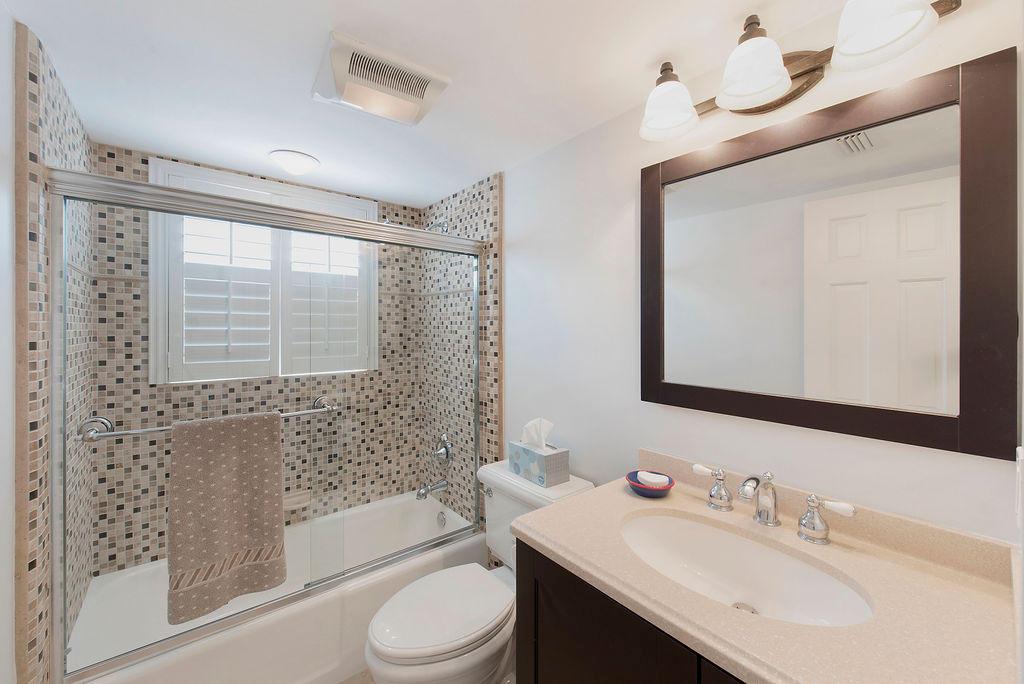 DELHAVEN CONDO - Residential Lease