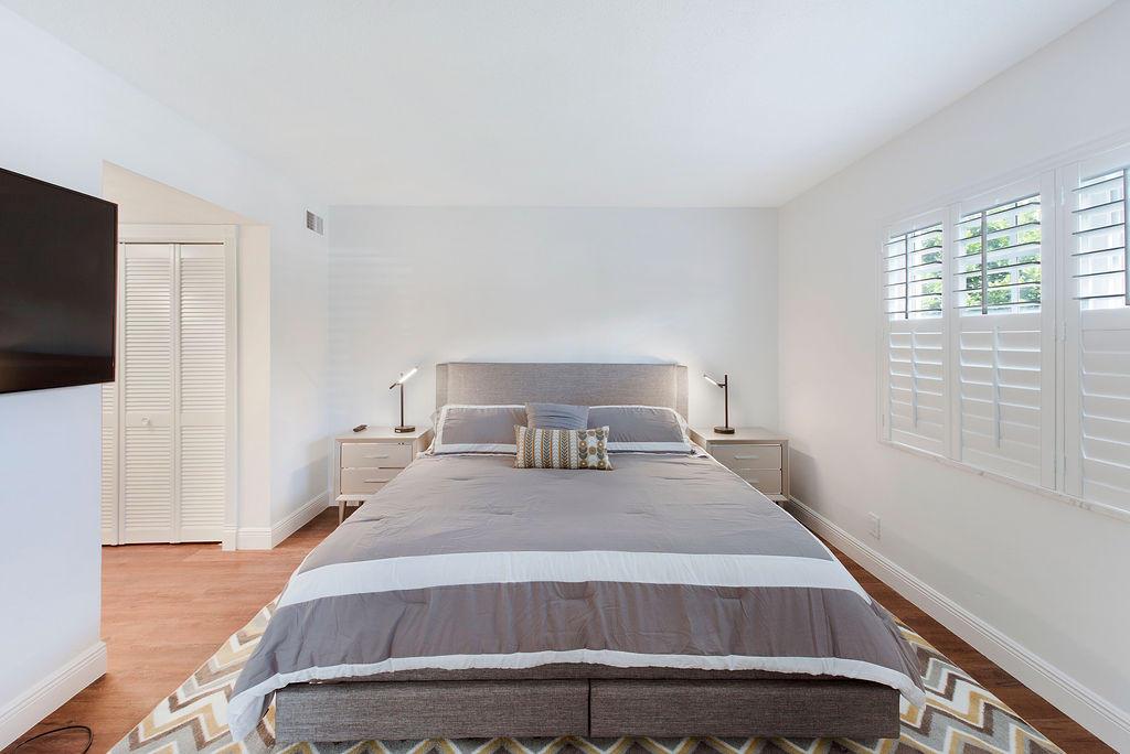 DELHAVEN CONDO - Residential Lease