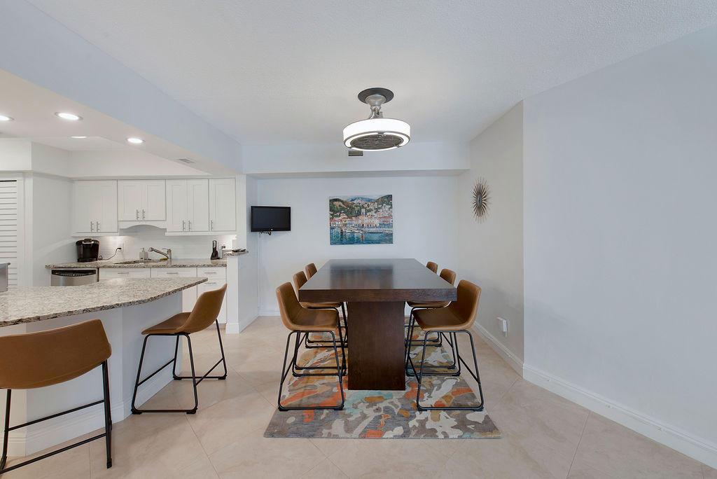 DELHAVEN CONDO - Residential Lease