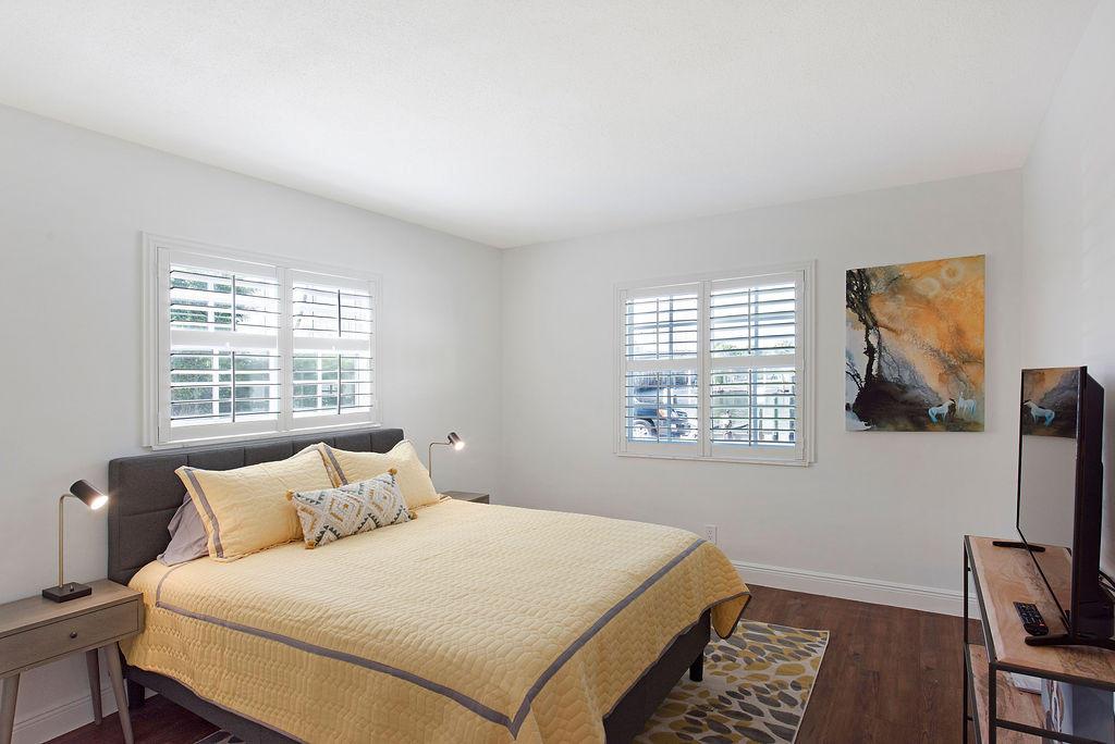 DELHAVEN CONDO - Residential Lease