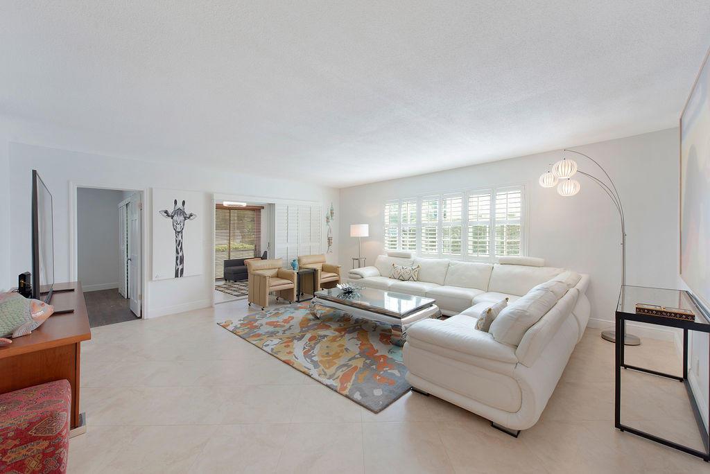 DELHAVEN CONDO - Residential Lease