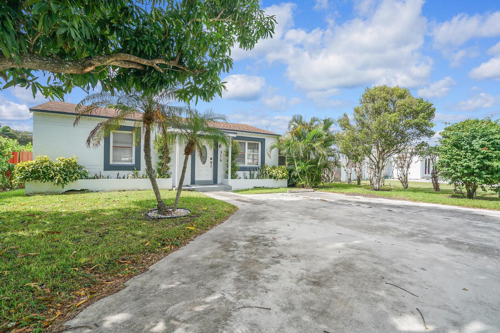 DELRAY BEACH - Residential