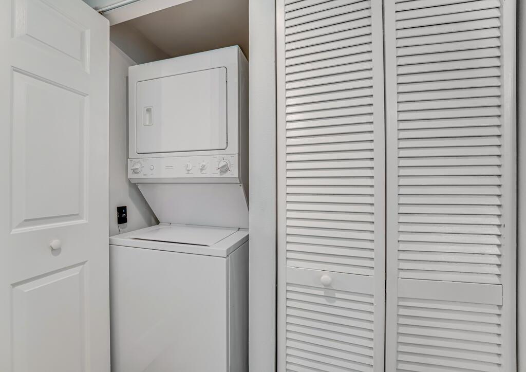 MARINA VILLAGE AT BOYNTON - Residential Lease