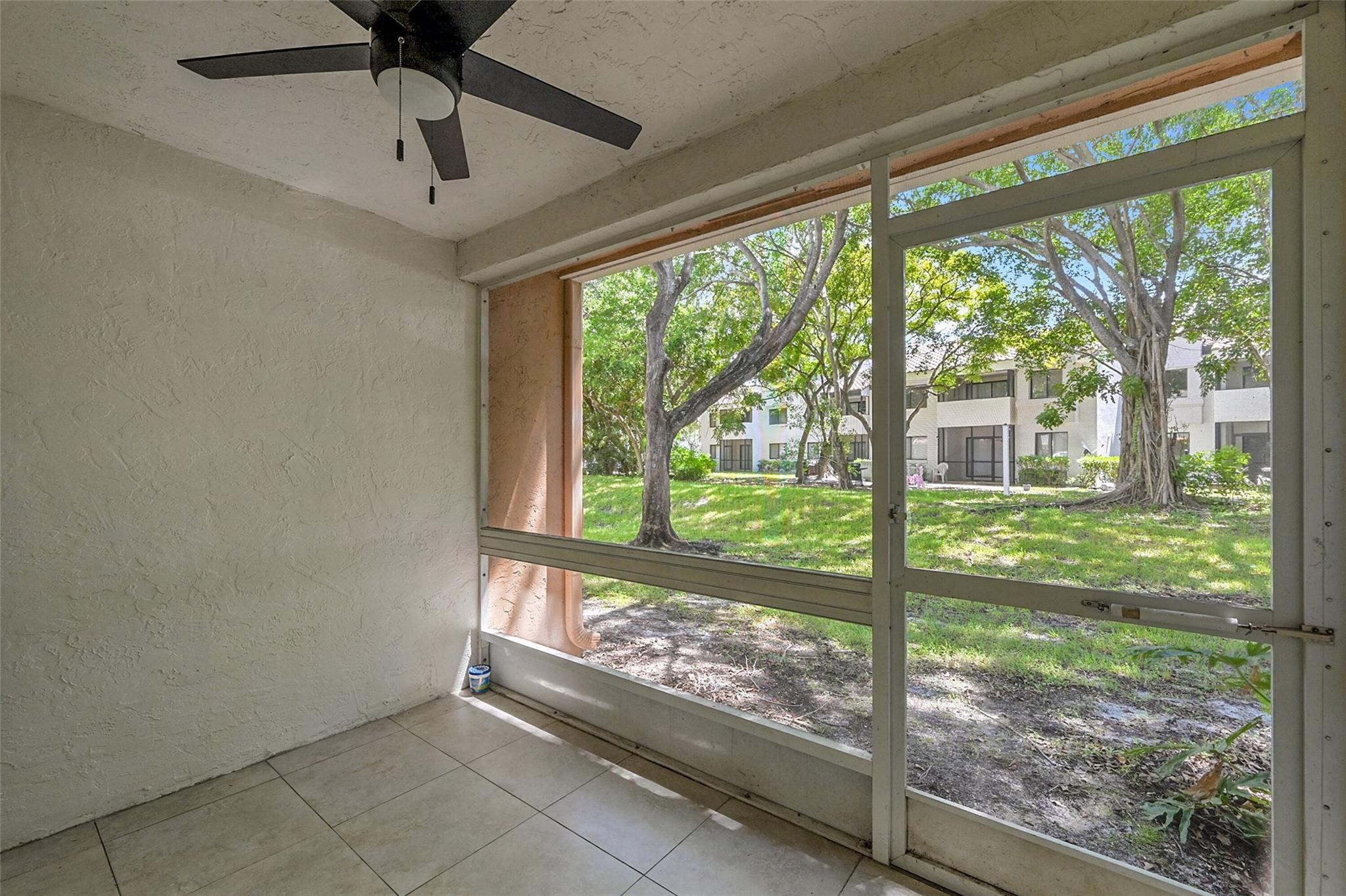 THE COLONNADES CONDO - Residential