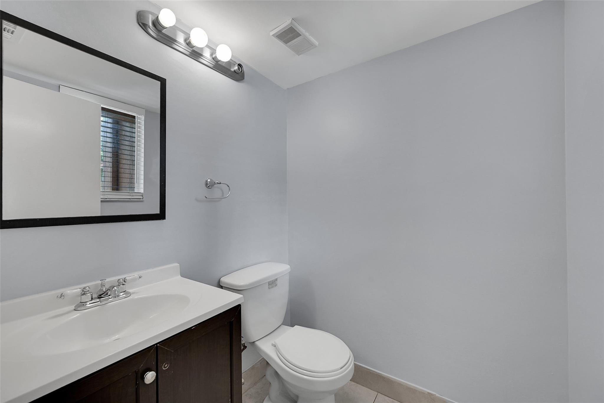 THE COLONNADES CONDO - Residential