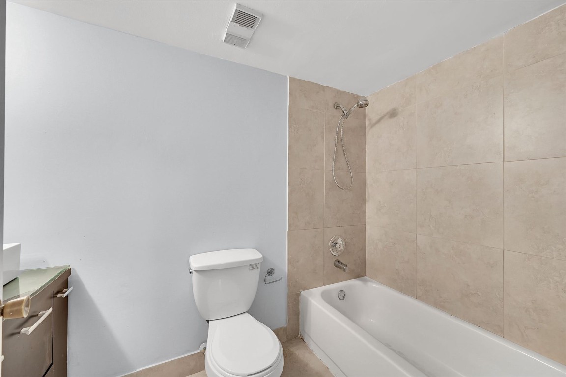 THE COLONNADES CONDO - Residential