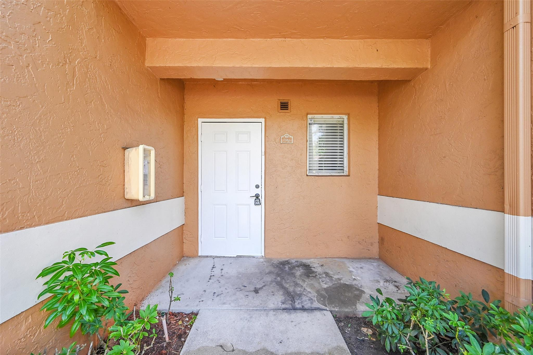 THE COLONNADES CONDO - Residential