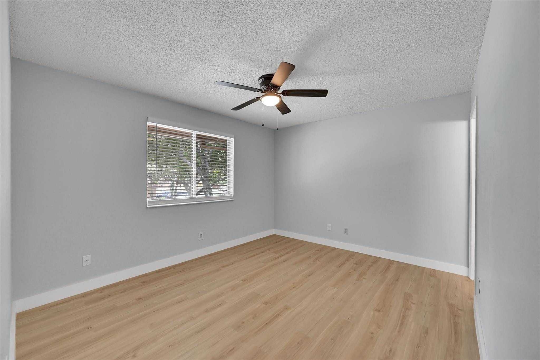 THE COLONNADES CONDO - Residential