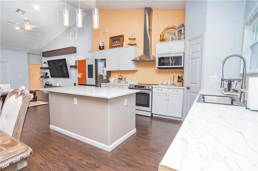 SEBASTIAN HIGHLANDS UNIT 8 - Residential