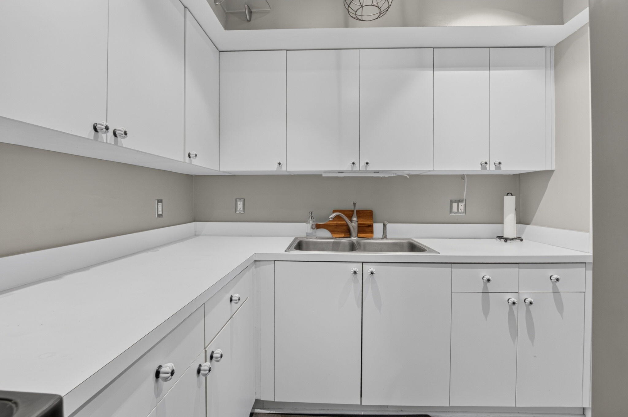 View photos, virtual tours, details... 309 Circle Drive S