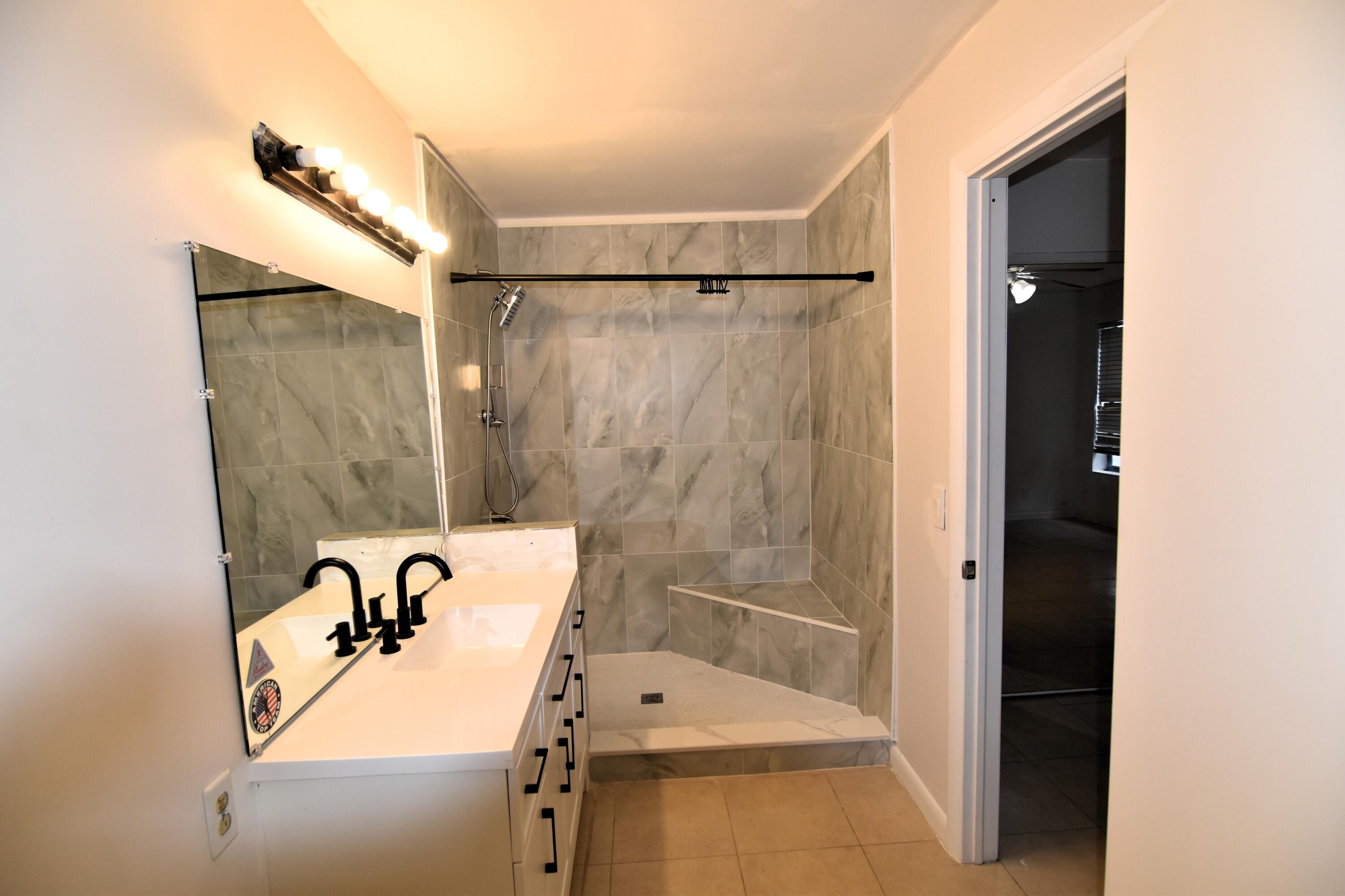 CROSSINGS OF BOYNTON BEACH CONDO - Residential