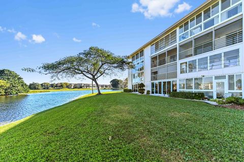 Tiny photo for 2905 Victoria Place #K3, Coconut Creek, FL 33066 (MLS # R11156120)