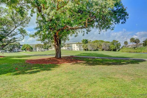 Tiny photo for 2905 Victoria Place #K3, Coconut Creek, FL 33066 (MLS # R11156120)