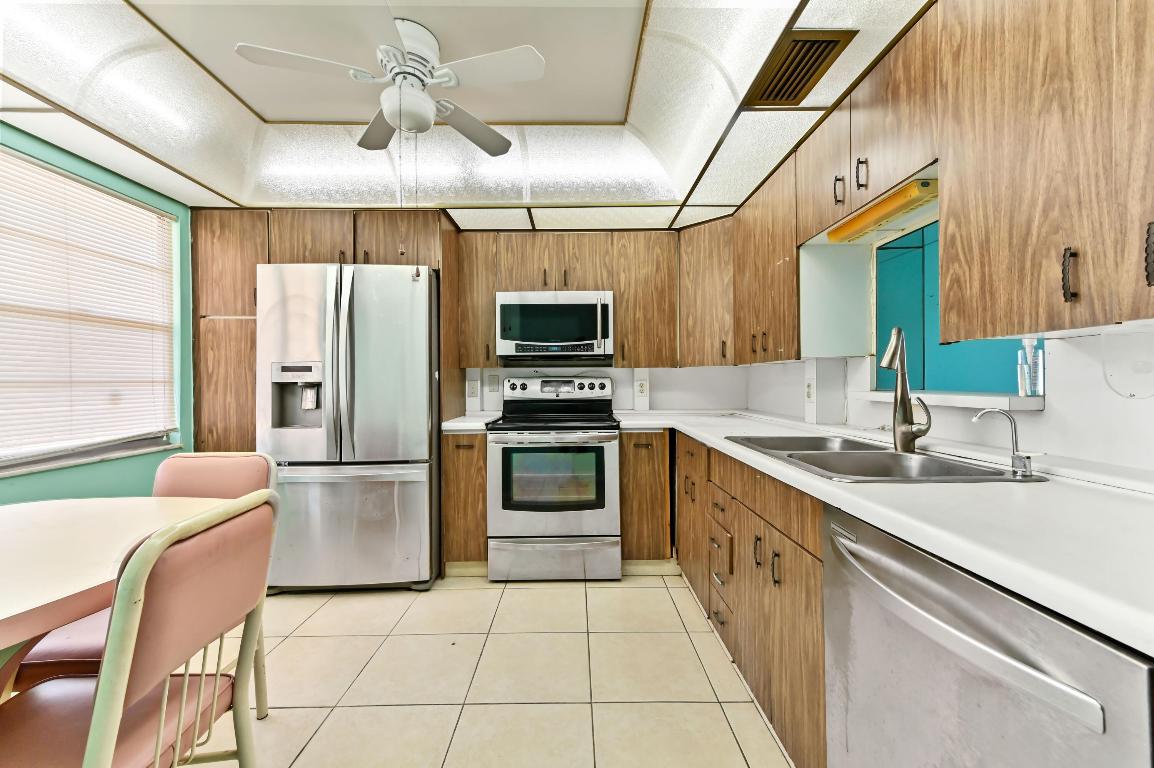 WYNMOOR VILLAGE - Residential