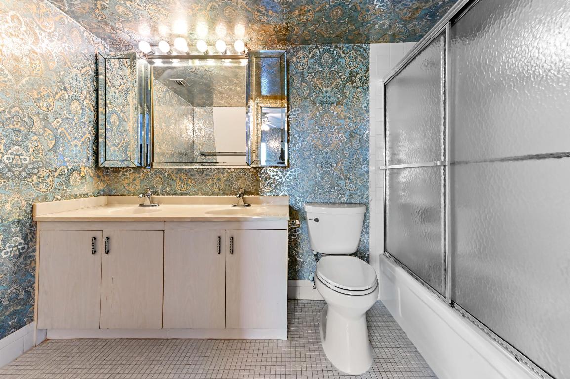 WYNMOOR VILLAGE - Residential