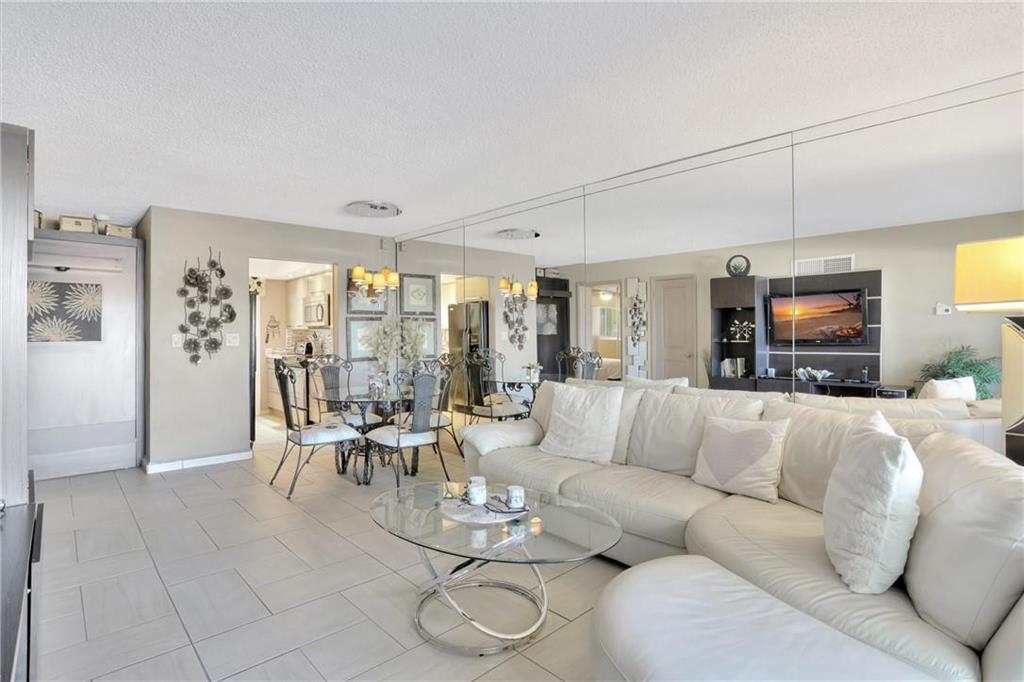 CAMERON CONDO - Residential Lease