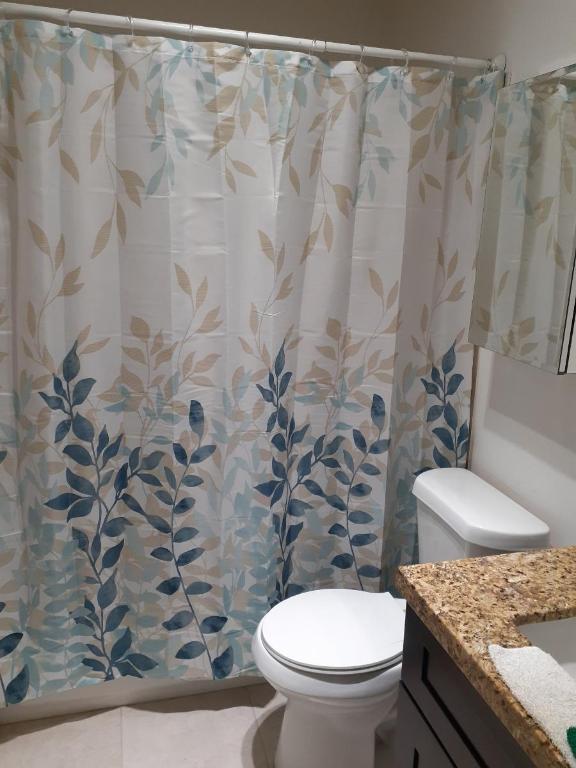 QUAIL HOLLOW CONDO - Residential