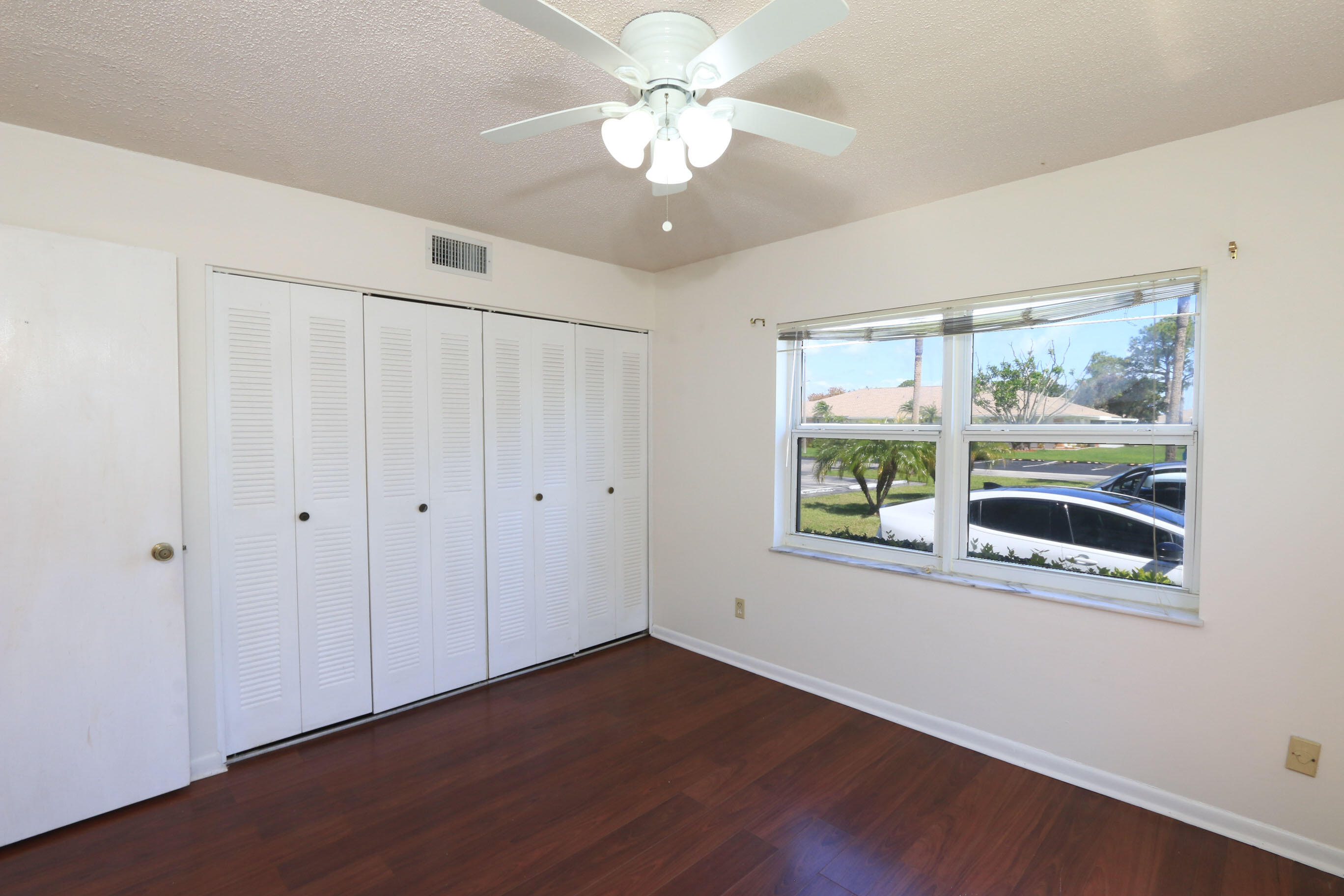 HIGH POINT OF FORT PIERCE CONDOMINIUM SECTION 3 - Residential