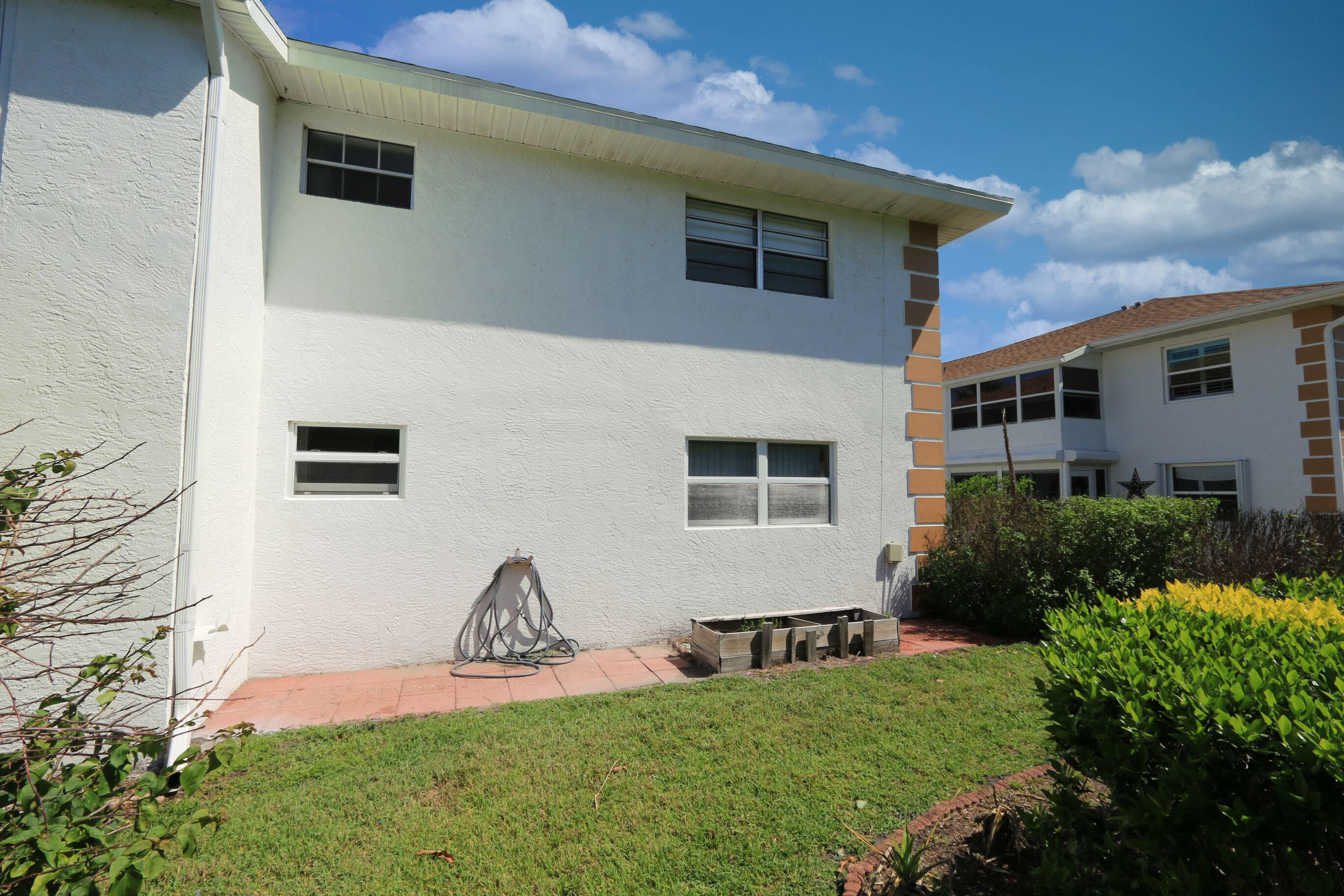 HIGH POINT OF FORT PIERCE CONDOMINIUM SECTION 3 - Residential
