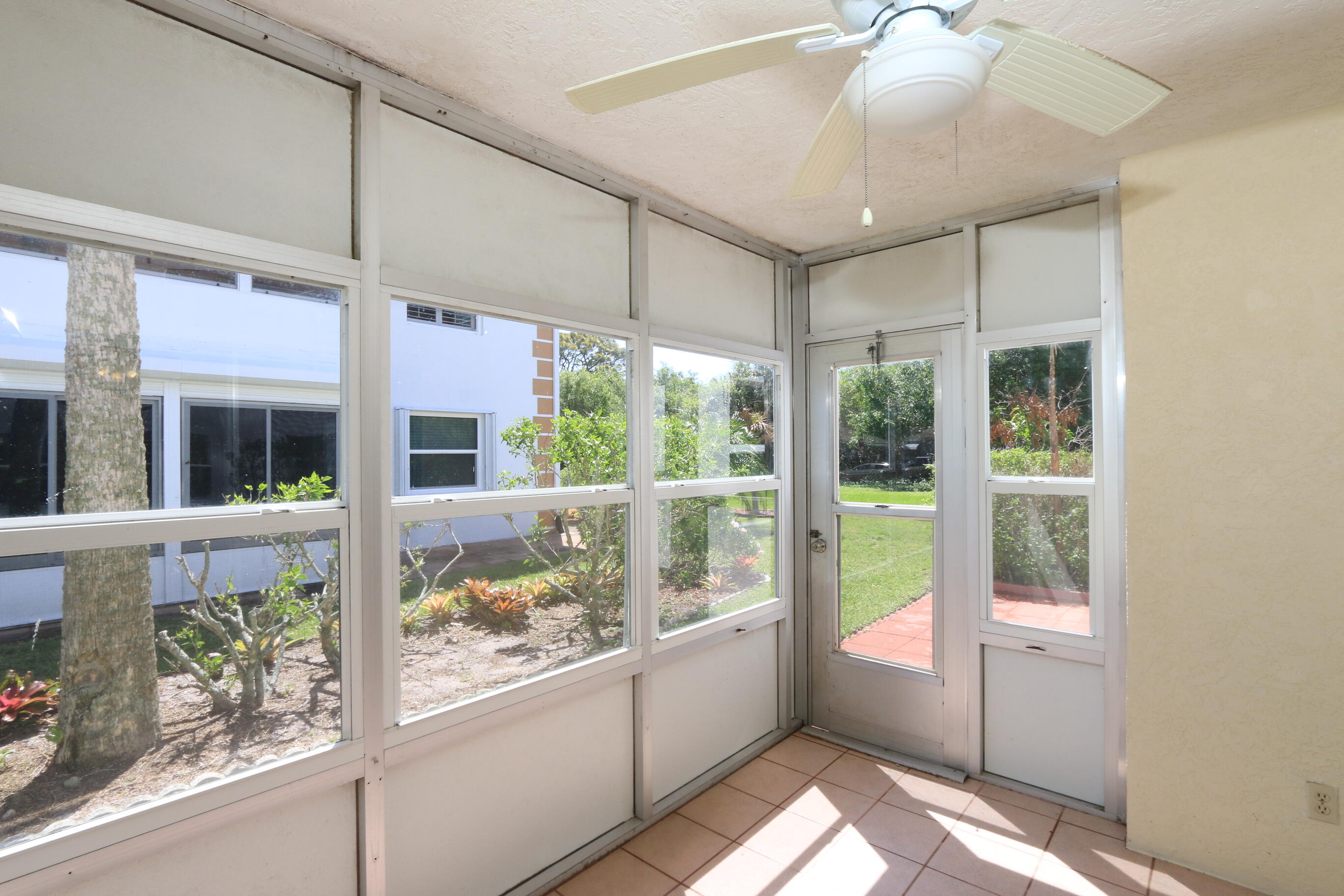 HIGH POINT OF FORT PIERCE CONDOMINIUM SECTION 3 - Residential