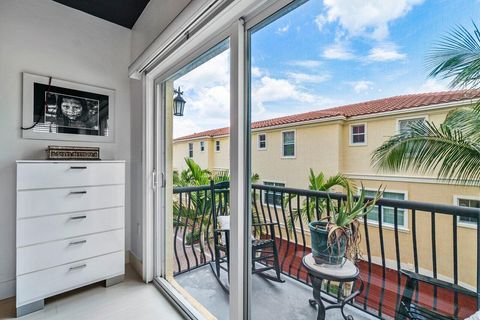 A home in Lake Worth Beach